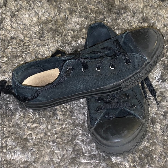 Converse - Picture 2 of 4